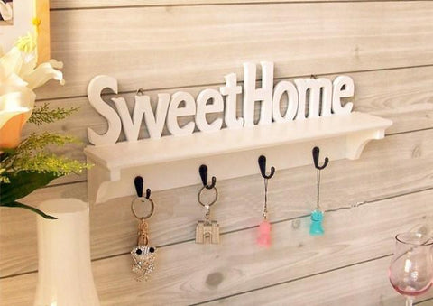 "Sweet Home"  raft muri dekorative dhe një varëse për çelësa apo rroba
